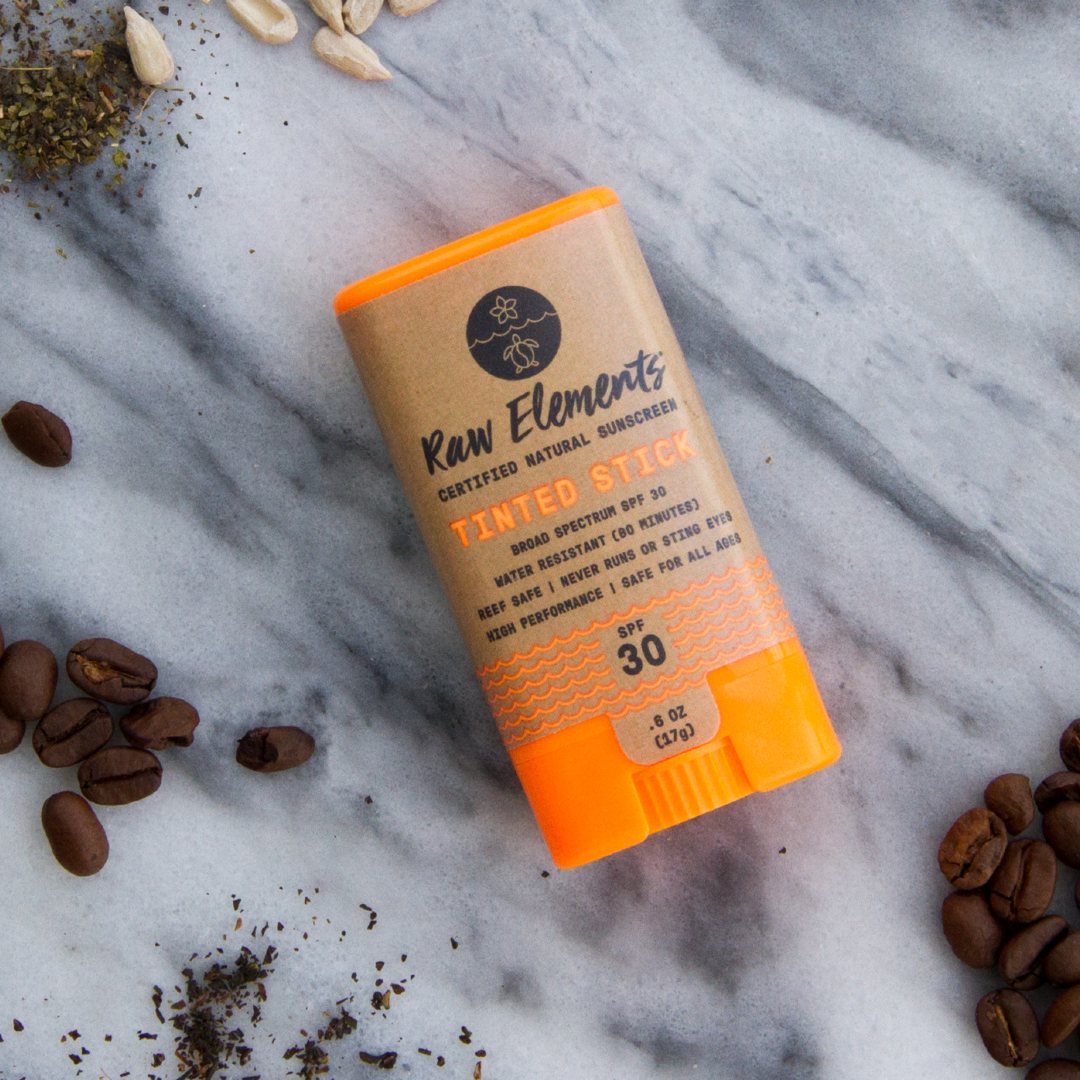 Raw Elements Tinted Stick SPF30+ natuurlijke bescherming non nano ocean reef safe | THE GODDESS